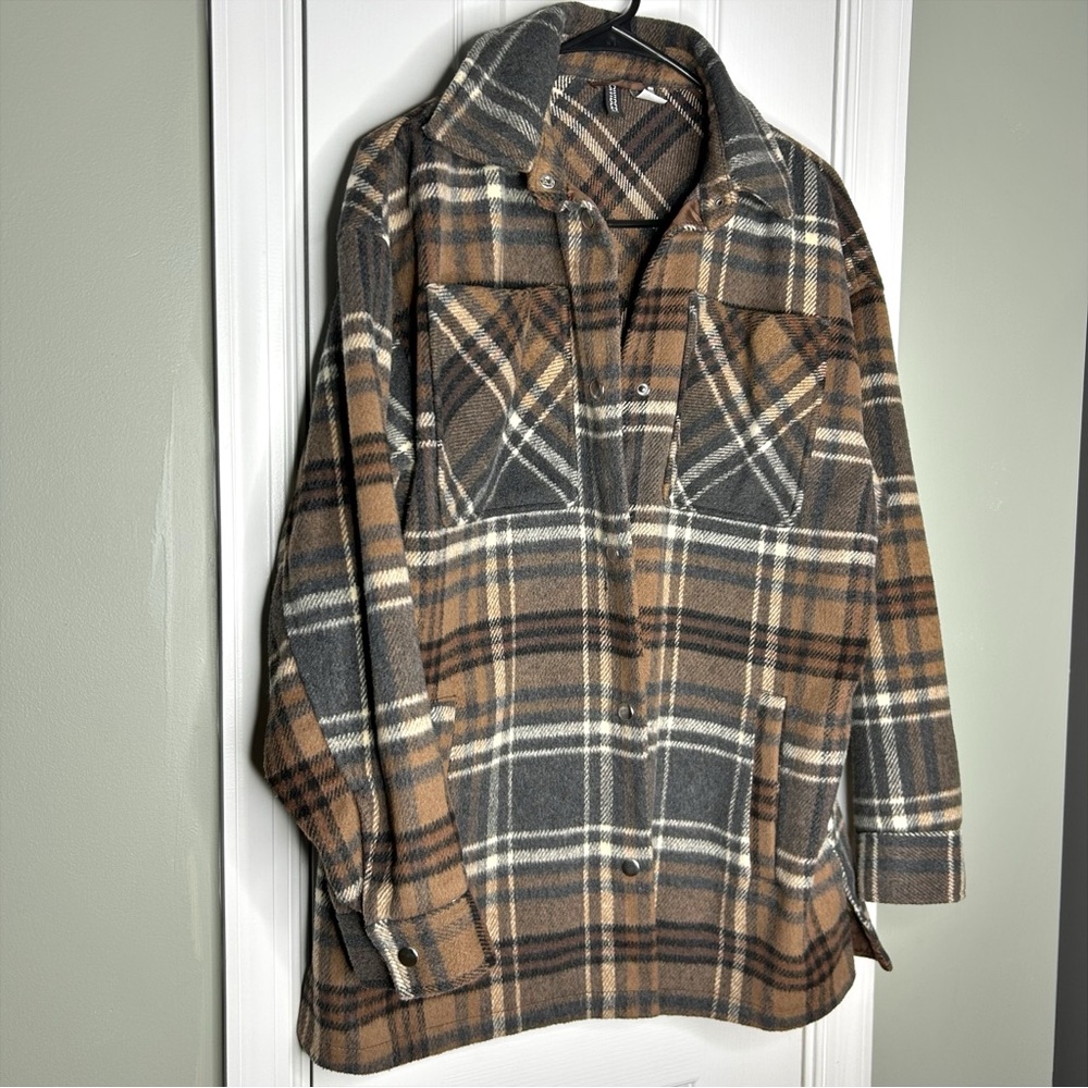 H&M Divided Oversized Thick Warm Plaid Button Up Shacket Jacket XS
